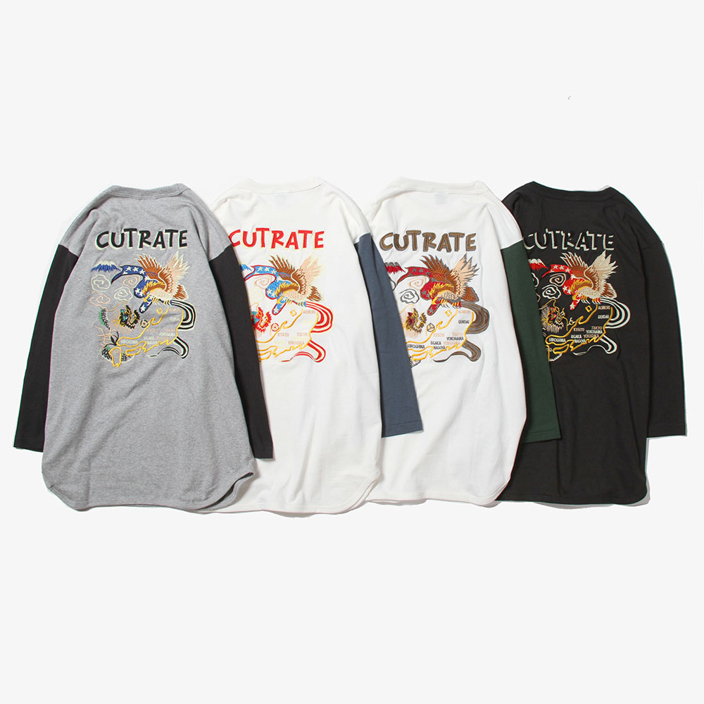 SOUVENIR SET IN 7TH T-SHIRT