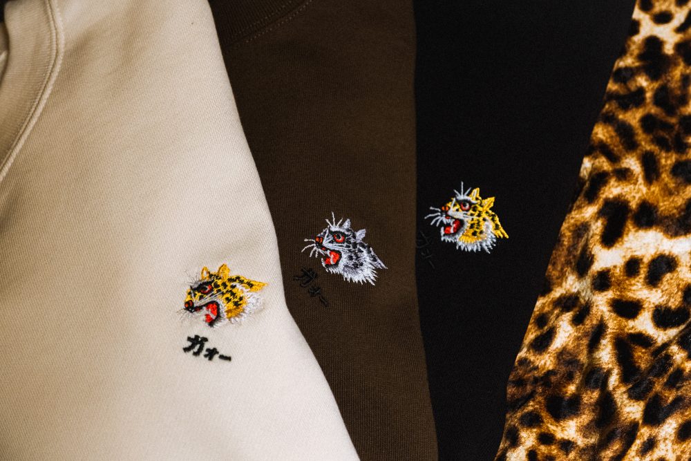 LEOPARD LOGO CREW SWEAT